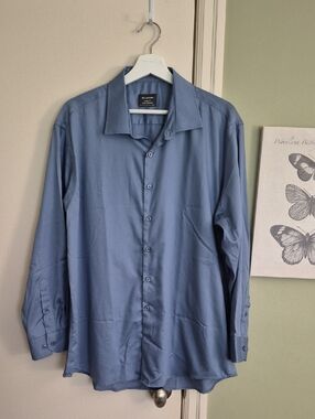 Like New - Men's Bellissimo Medium Dress Shirt, 17-17.5, XL, 32/33 Modern Fit